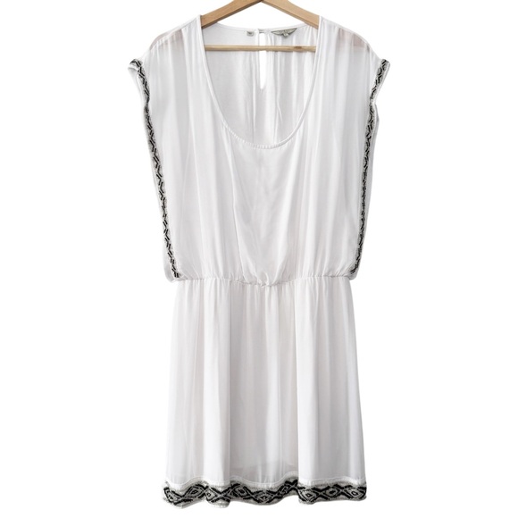 Guess Dresses & Skirts - GUESS Y2K White Sleeveless Beaded Trim Blouson Mini Dress Cinched Elastic Waist‎